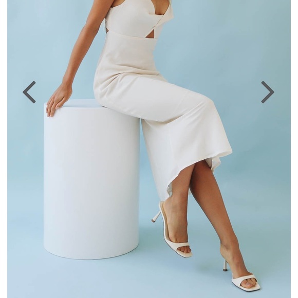 VRGGRL White MIDI Dress BRAND NEW NEVER WORN - Picture 3 of 4